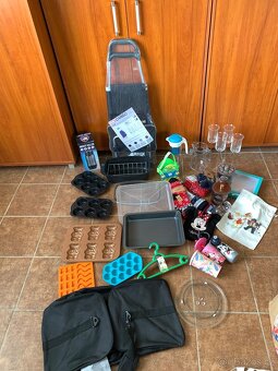 Mix: Tescoma, Basilur, taška Cargo, cestovní taška 70l a dal