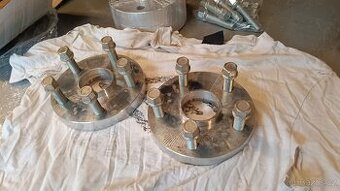 Podložky 20mm 5x112 včetně šroubů