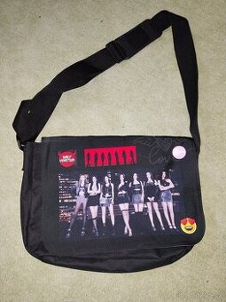 Taška Babymonster k-pop