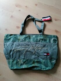 Maskáčová taška Tommy Hilfiger