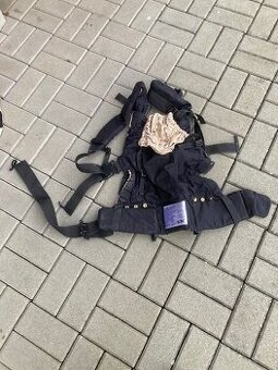 Dětská postýlka a nosítko