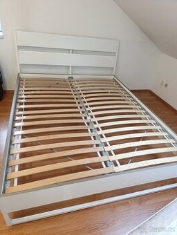 Prodám postel 200x160