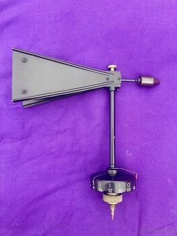 Měřič síly větru ruční typ 825 Metra Praha cena 1000 Kč