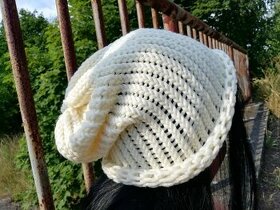 Nová pletená spadlá čepice 2v1 (smetanová)