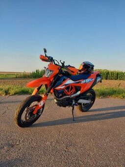 KTM 690 SMC R