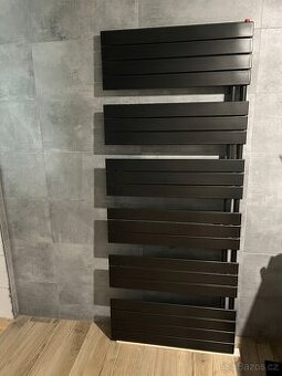 žebřík, koupelnový radiátor