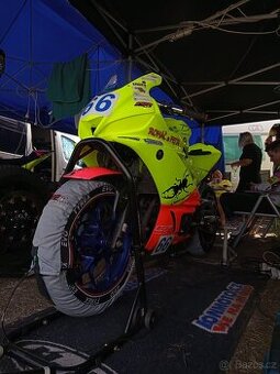 Yamaha YZF-R3 okruhovka