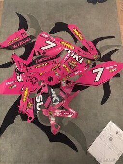Polepy na Suzuki rm250z