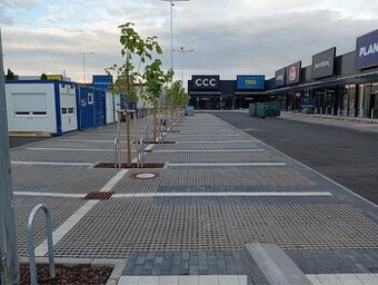 Pomocný dělník pro dlaždiče