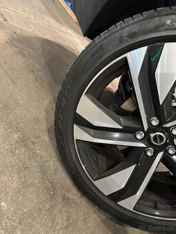 Pirelli P Zero lx. SUV 245/45 R20 103 V XL VOL Letní