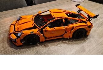 Stavebnice Porsche GT3 RS – plně kompatibilní s LEGO 42056