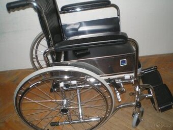 Invalidní vozík