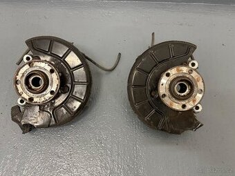 VW Passat B6 přední těhlice