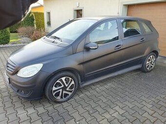 Mercedes-Benz Třídy B180, automat, nová STK, po servisu.
