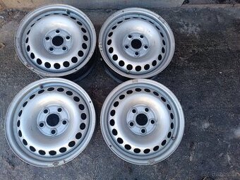 VW T5 T6 T6.1 - originál disky VW 6,5x16 et51