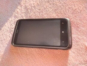 Testovací smartphone HTC MAZAA top stav