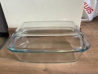 Skleněný pekáč s víkem – 3,2 l + víko 2,3 l