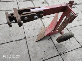 Jednoradlicový pluh.