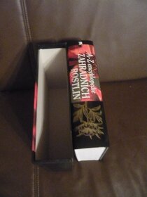 A-Z encyklopedie zahradních rostlín- nový stav