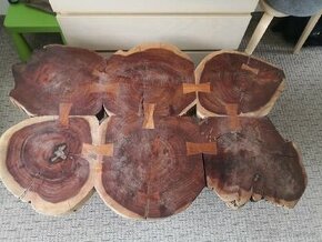 Krásný dreveny konferencni stůl sheesam 107x 70 cm - 1
