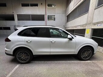 Porsche cayenne 2017 platinum edition