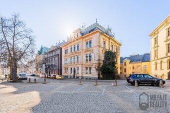 Historický byt 3+1, 112 m2, parkovací stání, Liberec - centr