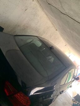 Bmw e90 na dily nebo oprava