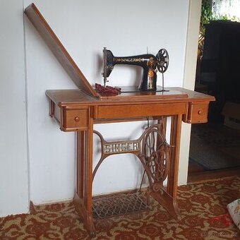 Šicí stroj SINGER
