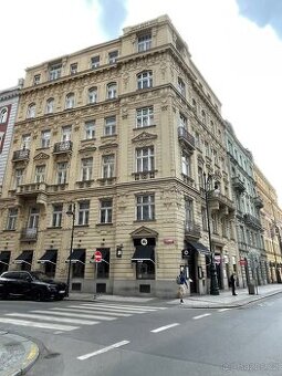 Secesní byt 4+1/B - Praha 1, Karlův most