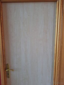 Prodám dveře 70