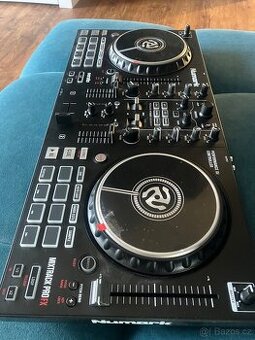 Mixážní pult Numark Mixtrax PRO FX