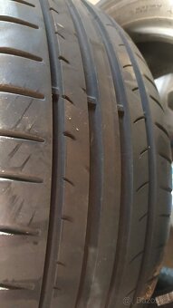 Letni pneu Dunlop 215/55/16