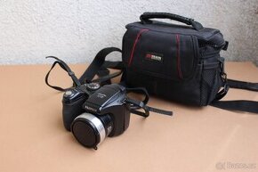 Prodám digitální fotoaparát FujiFilm FinePix S4500 + brašna
