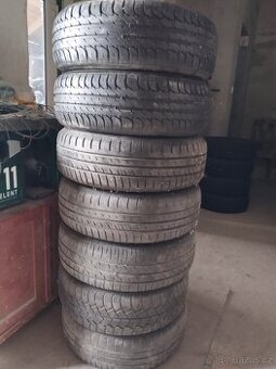 plechová kola Ford s pneu 175/65 R14