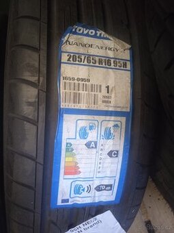 205/65R16 4ks Nová TOYO