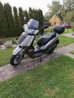 Prodám skútr Kymco People 250, prvni registrace 2007