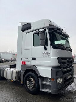 Mercedes Actros 1844