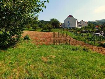 Závist, pozemek pro bydlení 1233 m2, okraj obce, výhled na l