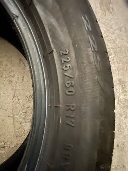 225/60R17 Pirell