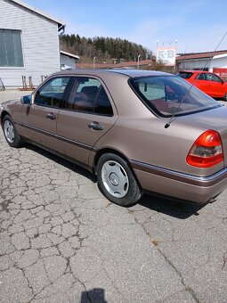 Mercedes Benz C180 Elegance