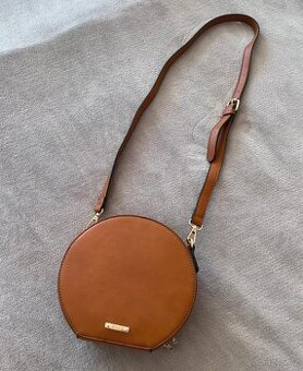 Nová kabelka / crossbody Moa
