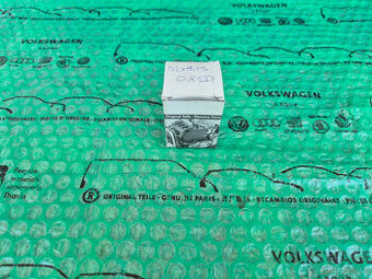 spínač tlakový olejový Škoda Felicia 1.6 , 1.9d 028919081D