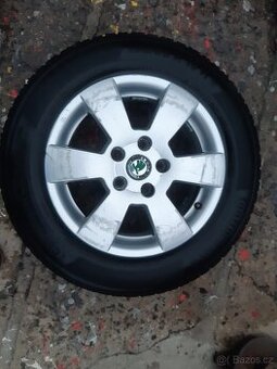 Alu kola 15" rozteč 5x112 -originál Škoda + VW, Audi