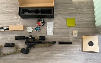Vzduchová pistole crosman 1377 + Valiant 3-9x40 Mil-Dot