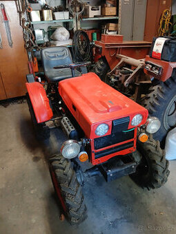 Kubota B6000
