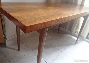 Retro konferenční stolky