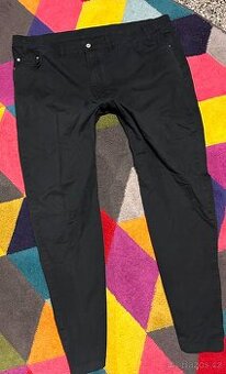 BOGNER  PÁNSKÉ  STREČOVÉ KRÁSNÉ BLACK JEANS XL-XXL