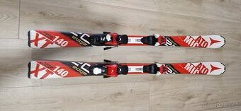 Sjezdové lyže  140