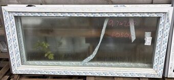 Prodám plastové okno 90x200