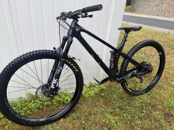 Celopružné kolo YT L - 1